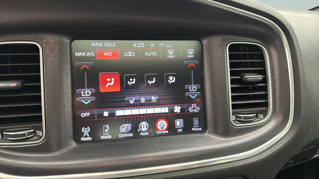 Used 2015 Dodge Charger SXT w/ AWD Plus Group image 22