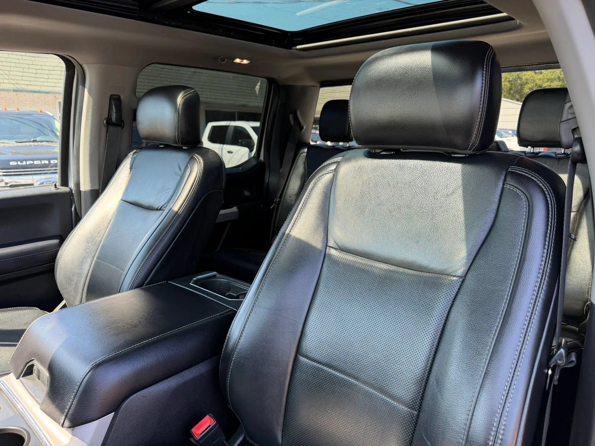 Used 2019 Ford F250 Lariat w/ Lariat Ultimate Package AWD/4WD image 19
