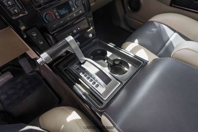 Used 2004 HUMMER H2 w/ Preferred Equipment Group image 35
