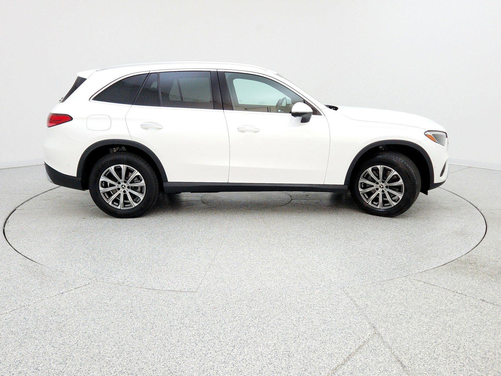 Certified 2024 Mercedes-Benz GLC 300 image 4