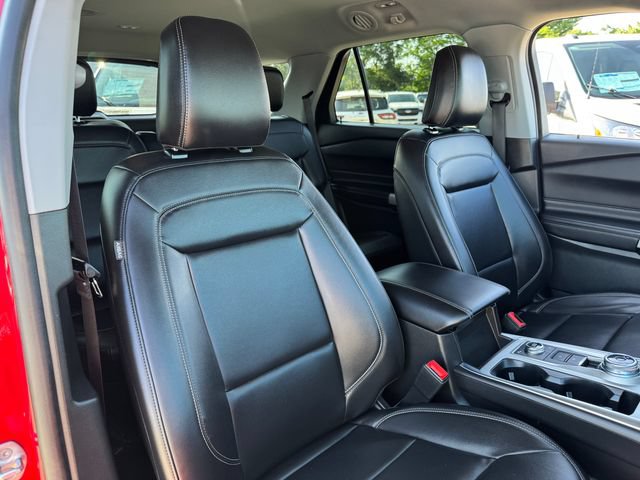 Used 2024 Ford Explorer XLT w/ Equipment Group 202A AWD/4WD image 20