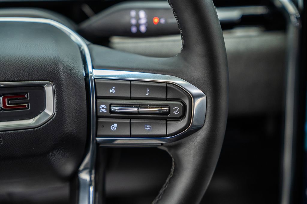 Used 2026 GMC Sierra EV Elevation w/ LPO, Elevation Dark Package AWD/4WD image 31