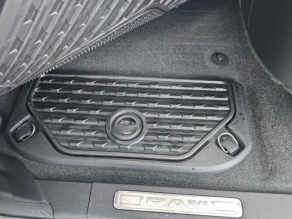 Certified 2022 RAM 1500 Laramie image 24