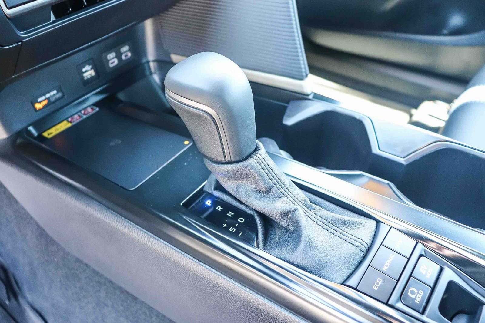 Certified 2025 Toyota Camry SE FWD image 24