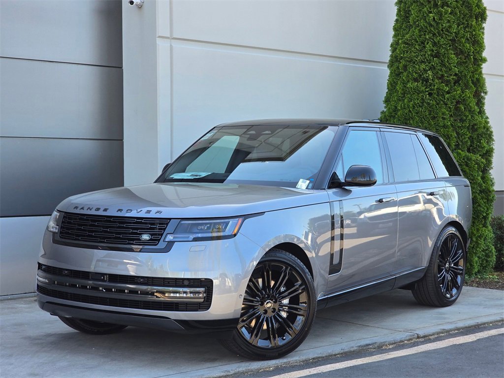New 2025 Land Rover Range Rover SE