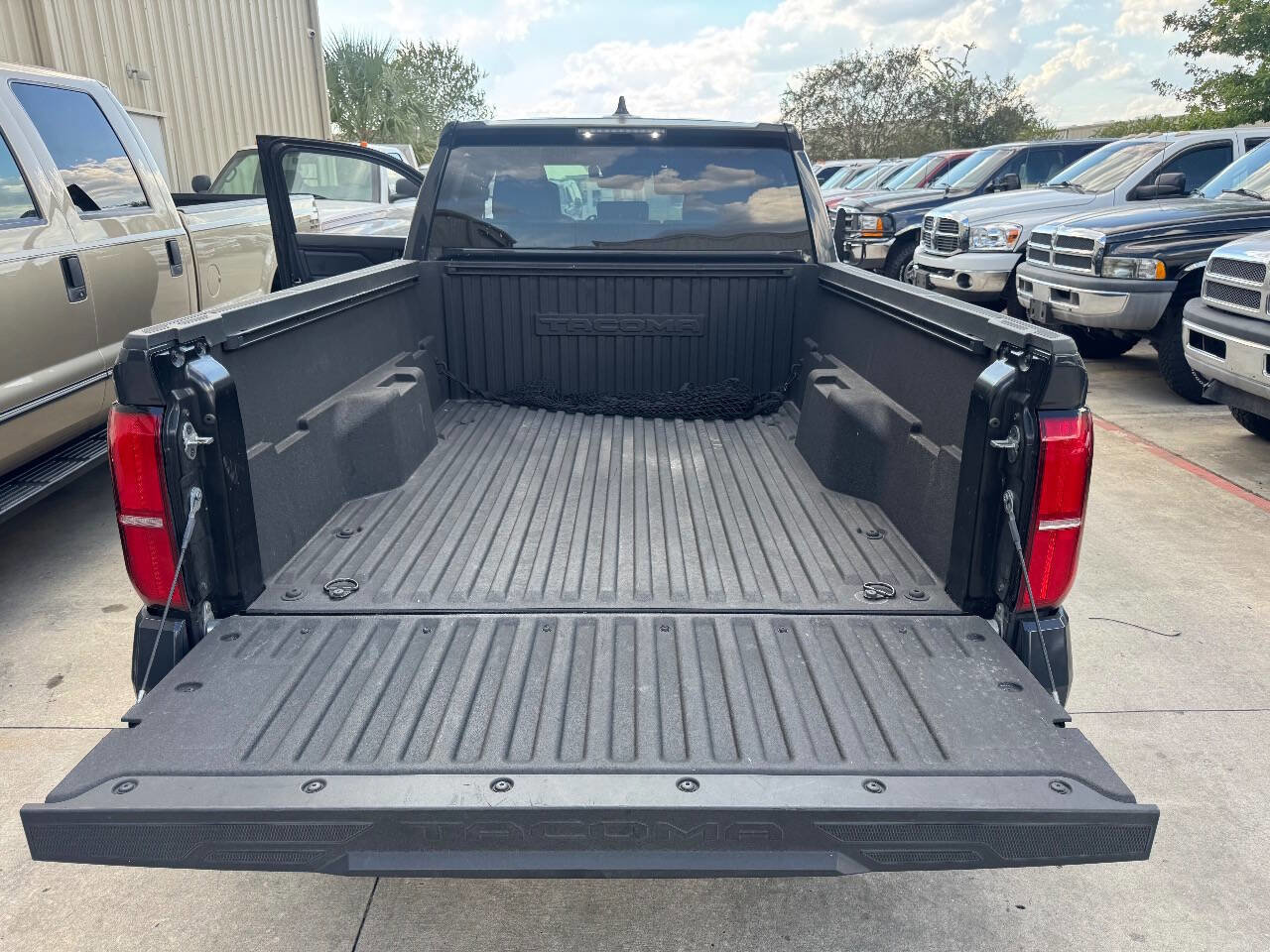 Used 2024 Toyota Tacoma SR5 image 8