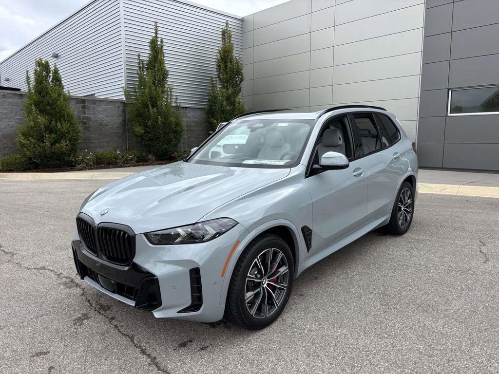 New 2026 BMW X5 xDrive40i w/ M Sport Package image 3