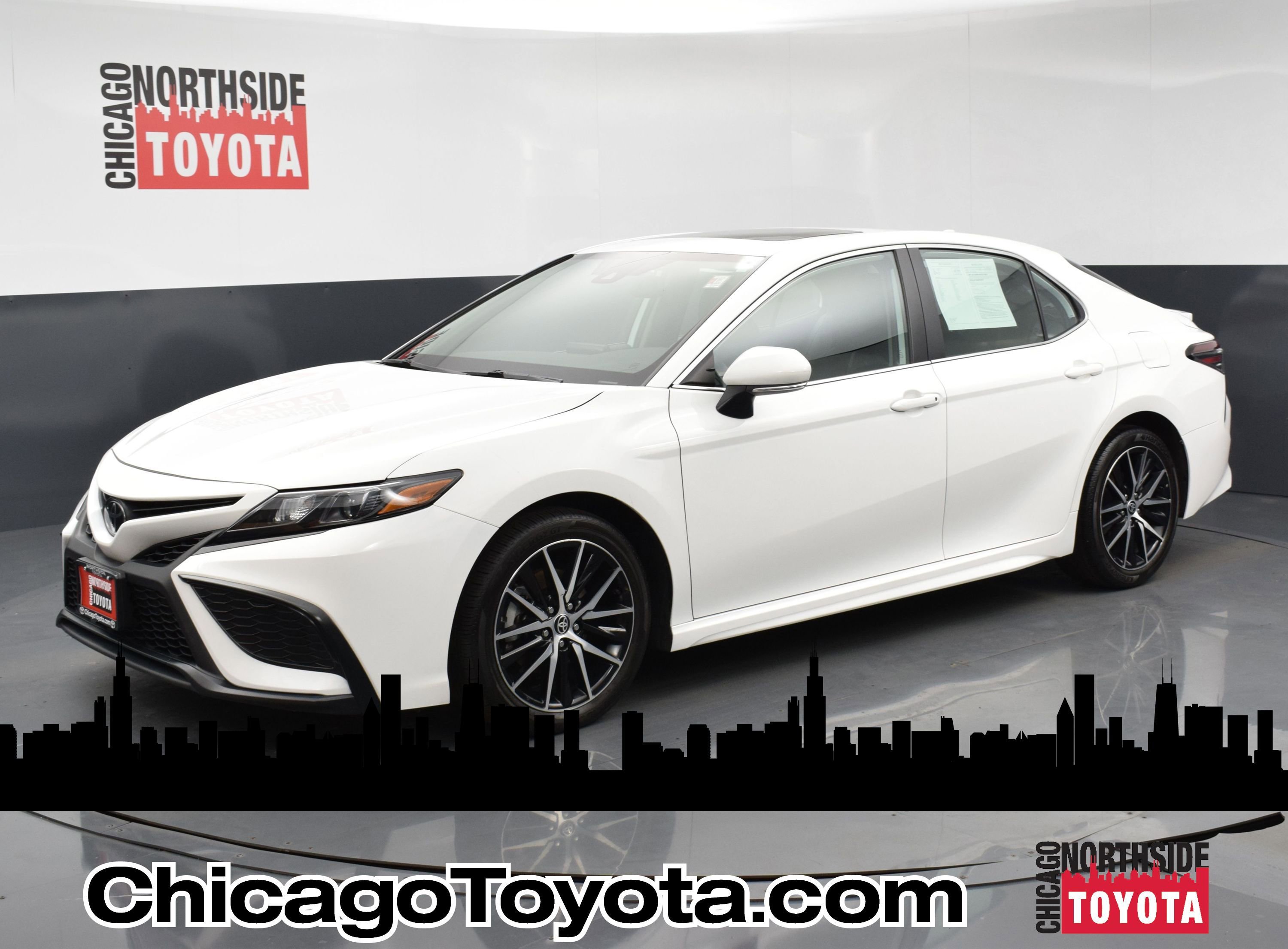 Used 2023 Toyota Camry SE w/ Audio Upgrade Package image 1
