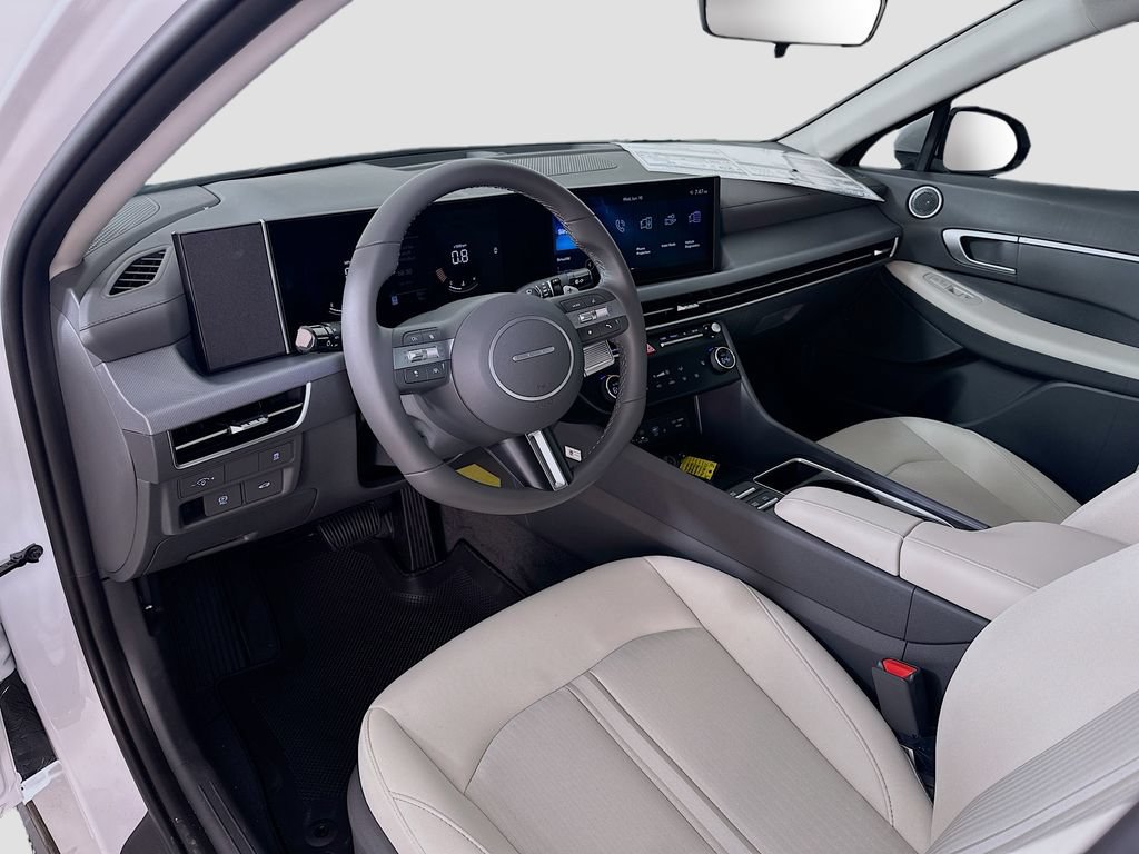 New 2026 Hyundai Sonata SEL FWD image 9