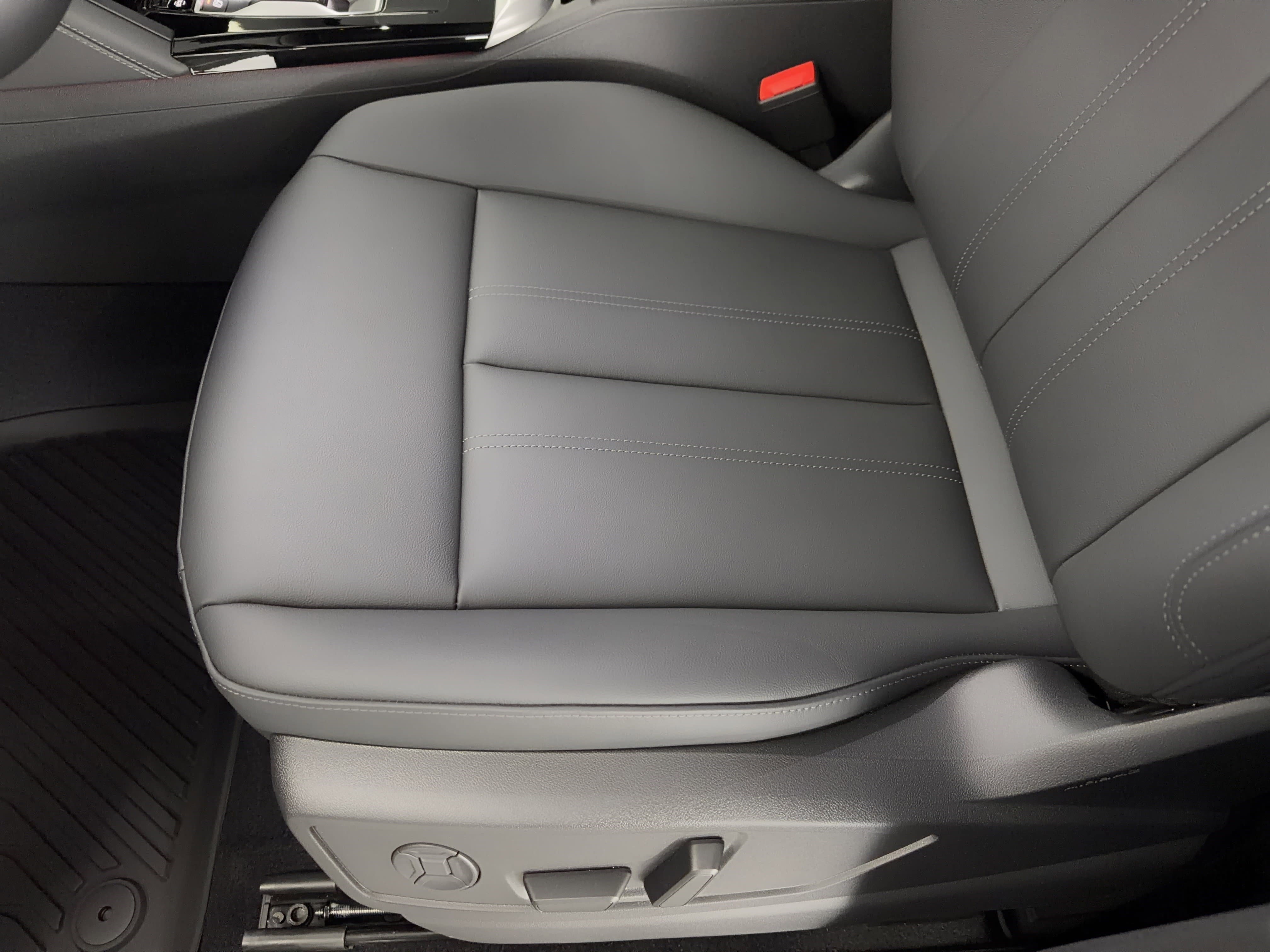 New 2026 Audi Q5 Premium Plus image 16