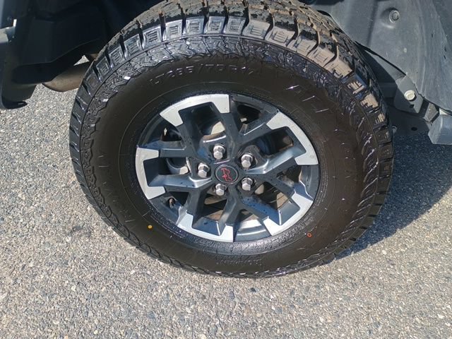 Used 2025 Jeep Wrangler Unlimited Rubicon AWD/4WD image 11