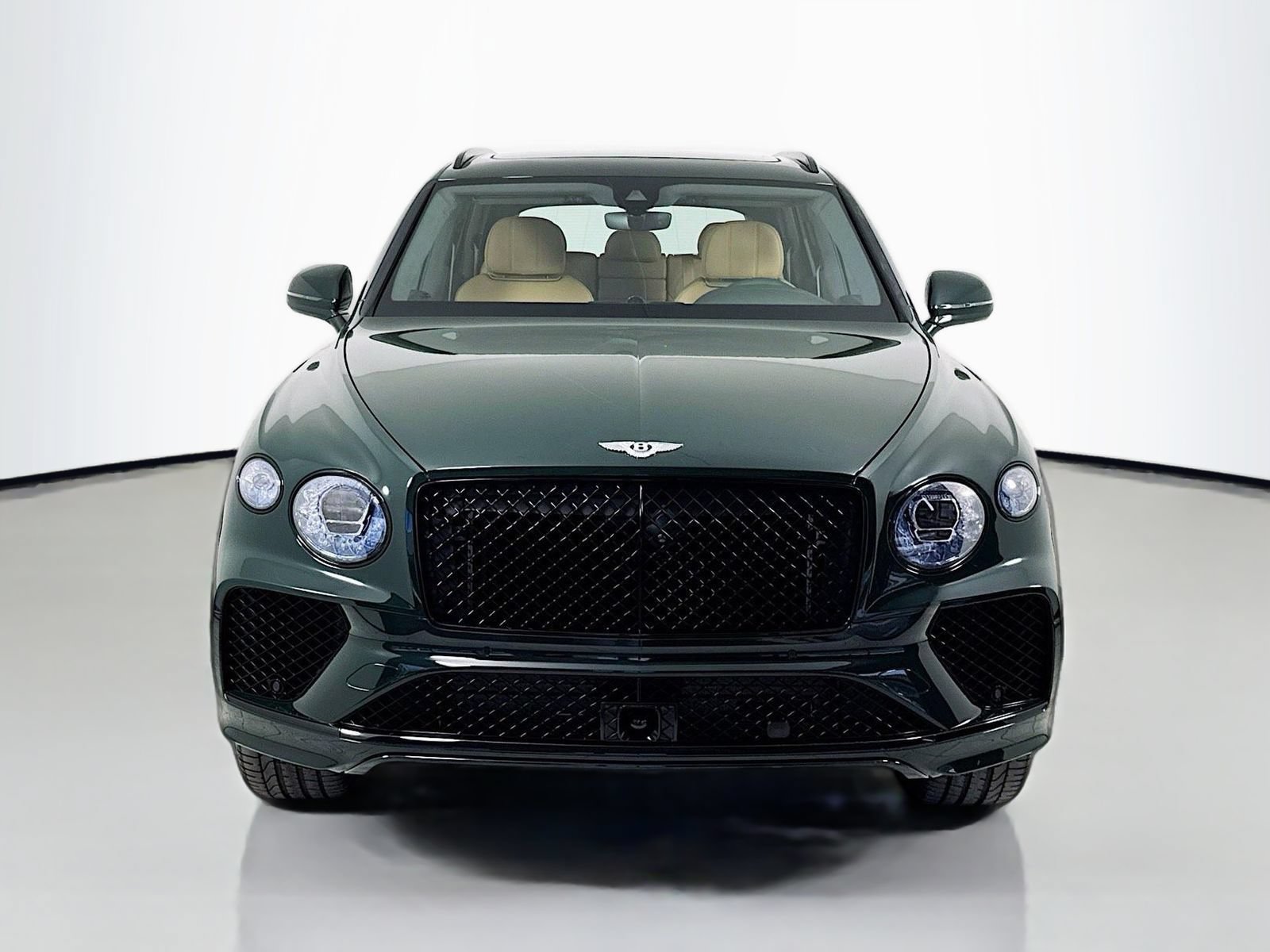 Certified 2025 Bentley Bentayga AWD/4WD image 2