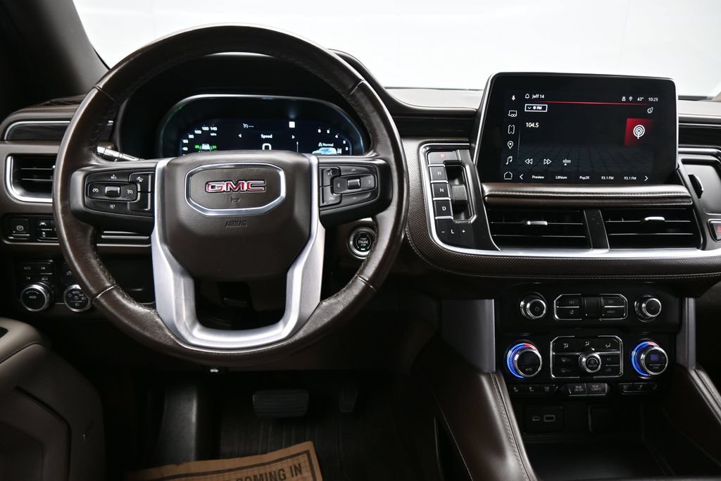 Used 2023 GMC Yukon SLT AWD/4WD image 13
