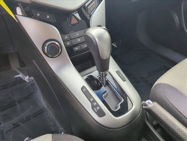 Used 2014 Chevrolet Cruze LS FWD image 14