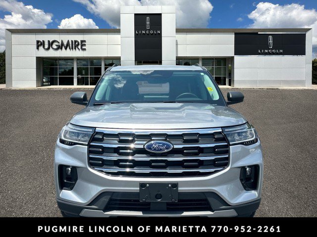 Used 2025 Ford Explorer Active w/ Active Comfort Package AWD/4WD image 2