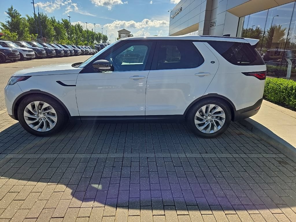 Certified 2025 Land Rover Discovery S AWD/4WD image 8