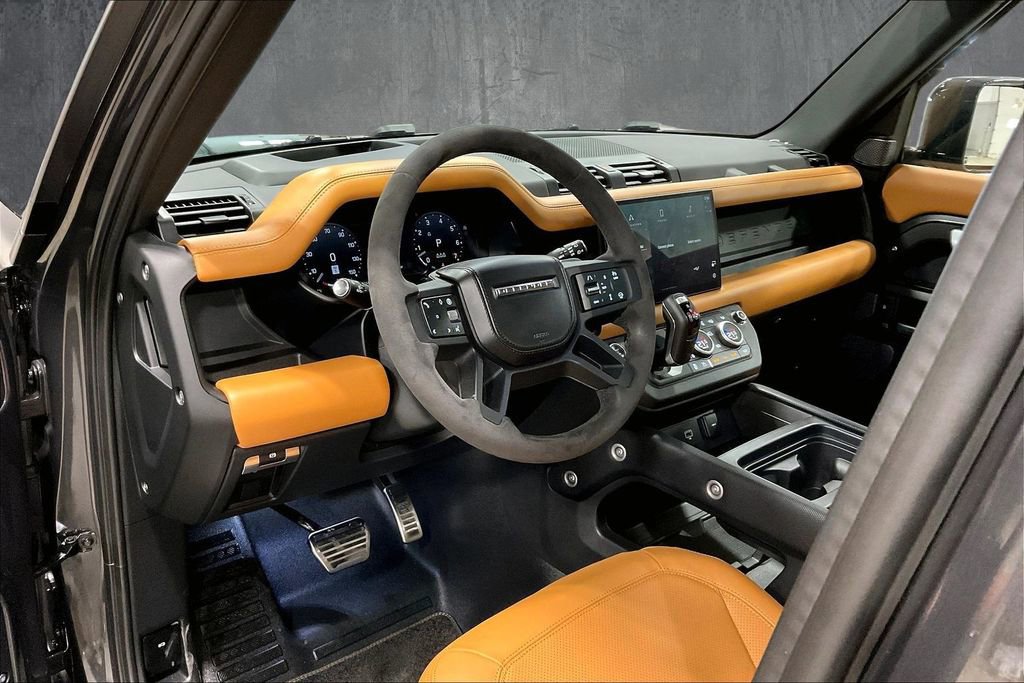 Used 2024 Land Rover Defender 110 Carpathian Edition AWD/4WD image 17
