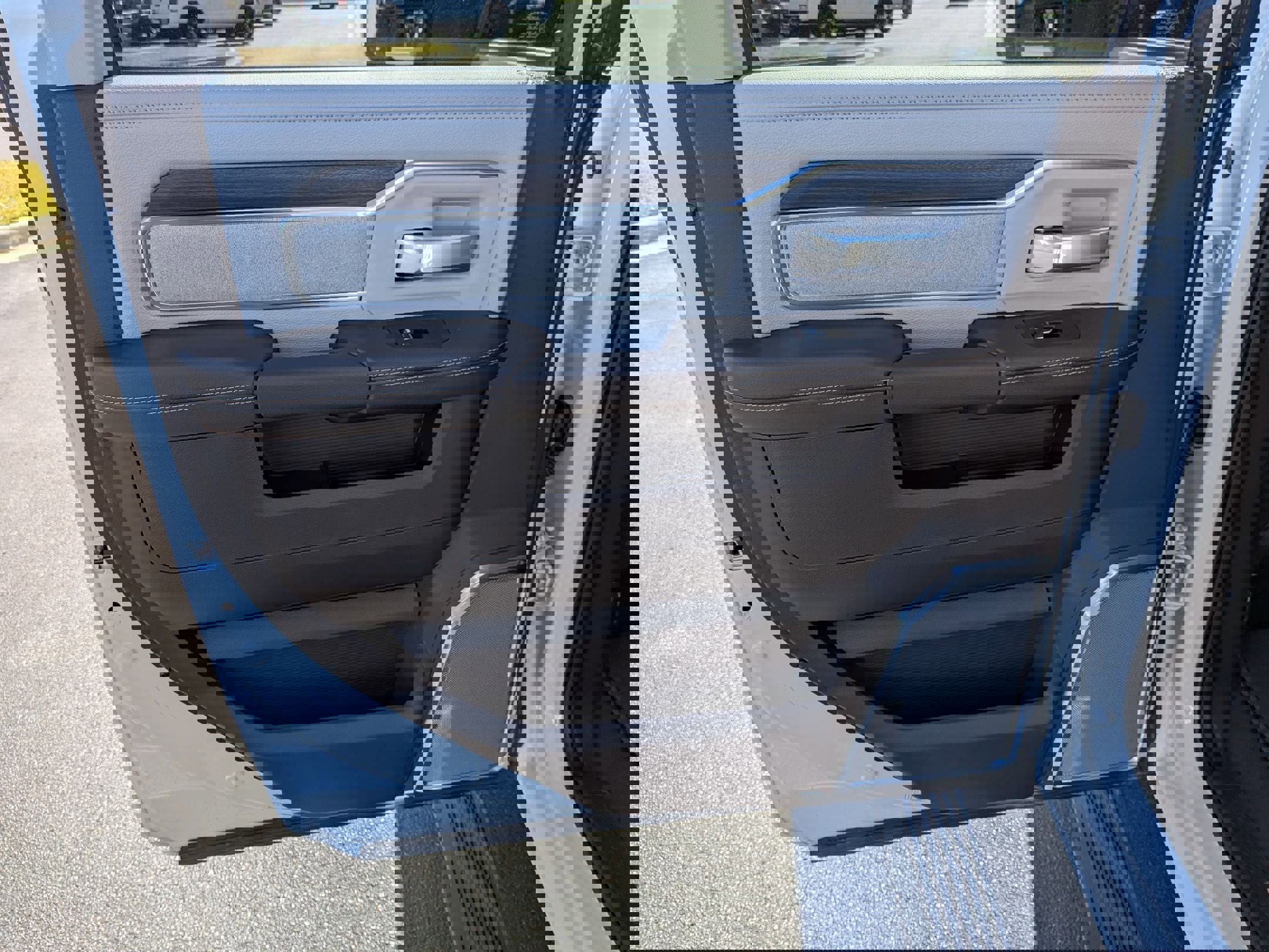 New 2026 RAM 3500 Laramie w/ Max Tow Package image 28
