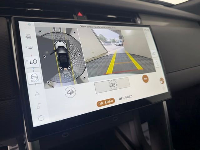 New 2025 Land Rover Discovery Sport Dynamic SE AWD/4WD image 37