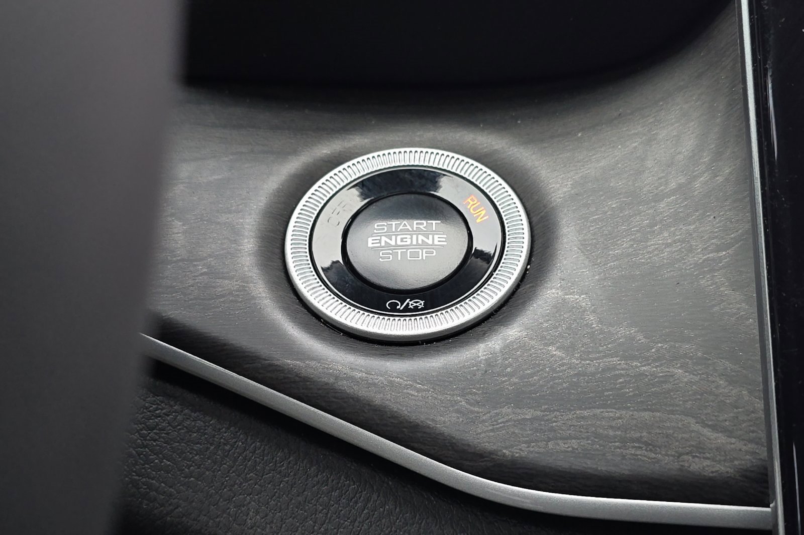 Used 2025 Jeep Grand Cherokee Limited 4xe image 30