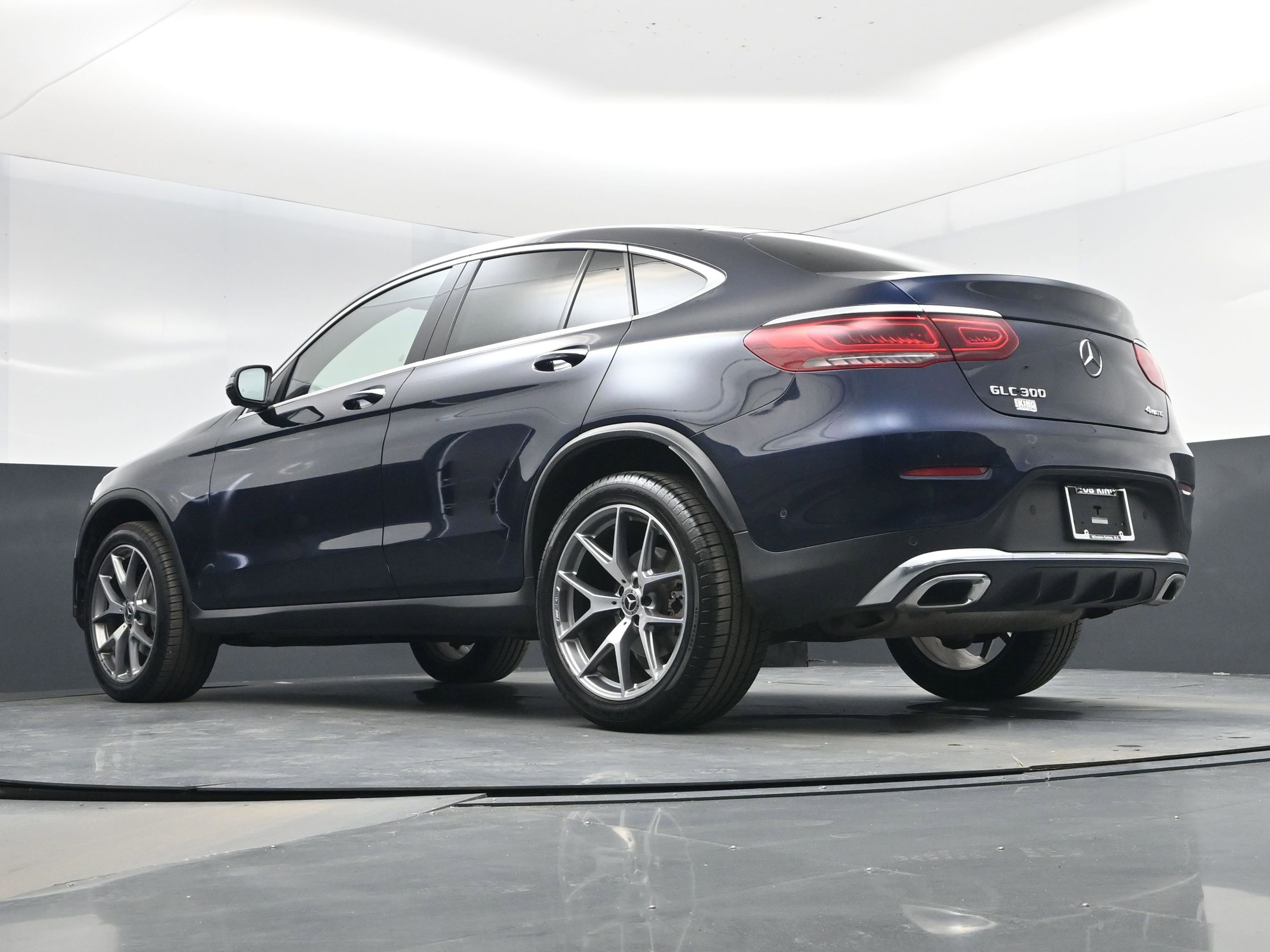 Used 2021 Mercedes-Benz GLC 300 4MATIC Coupe image 21