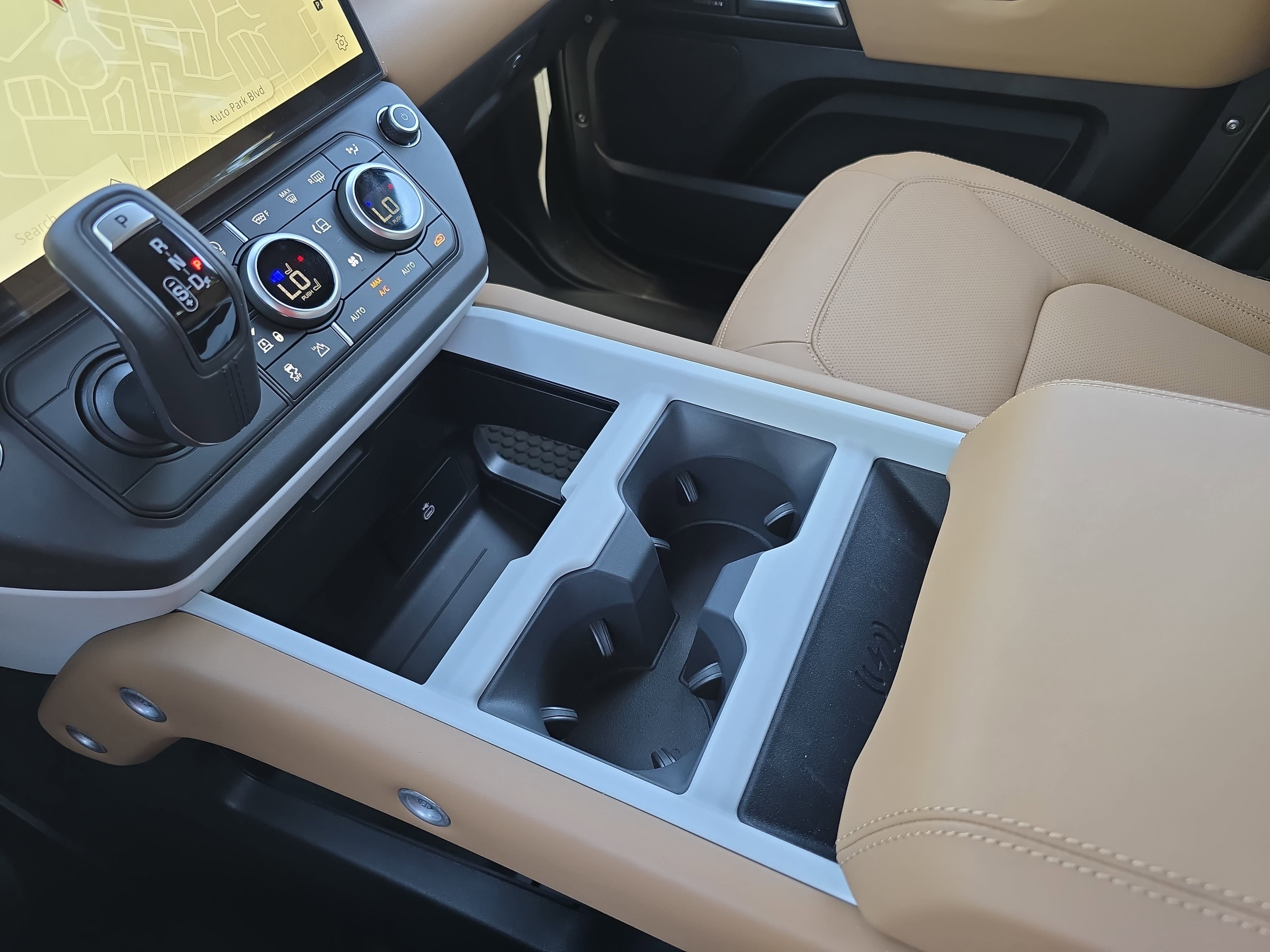 New 2026 Land Rover Defender 110 S AWD/4WD image 24