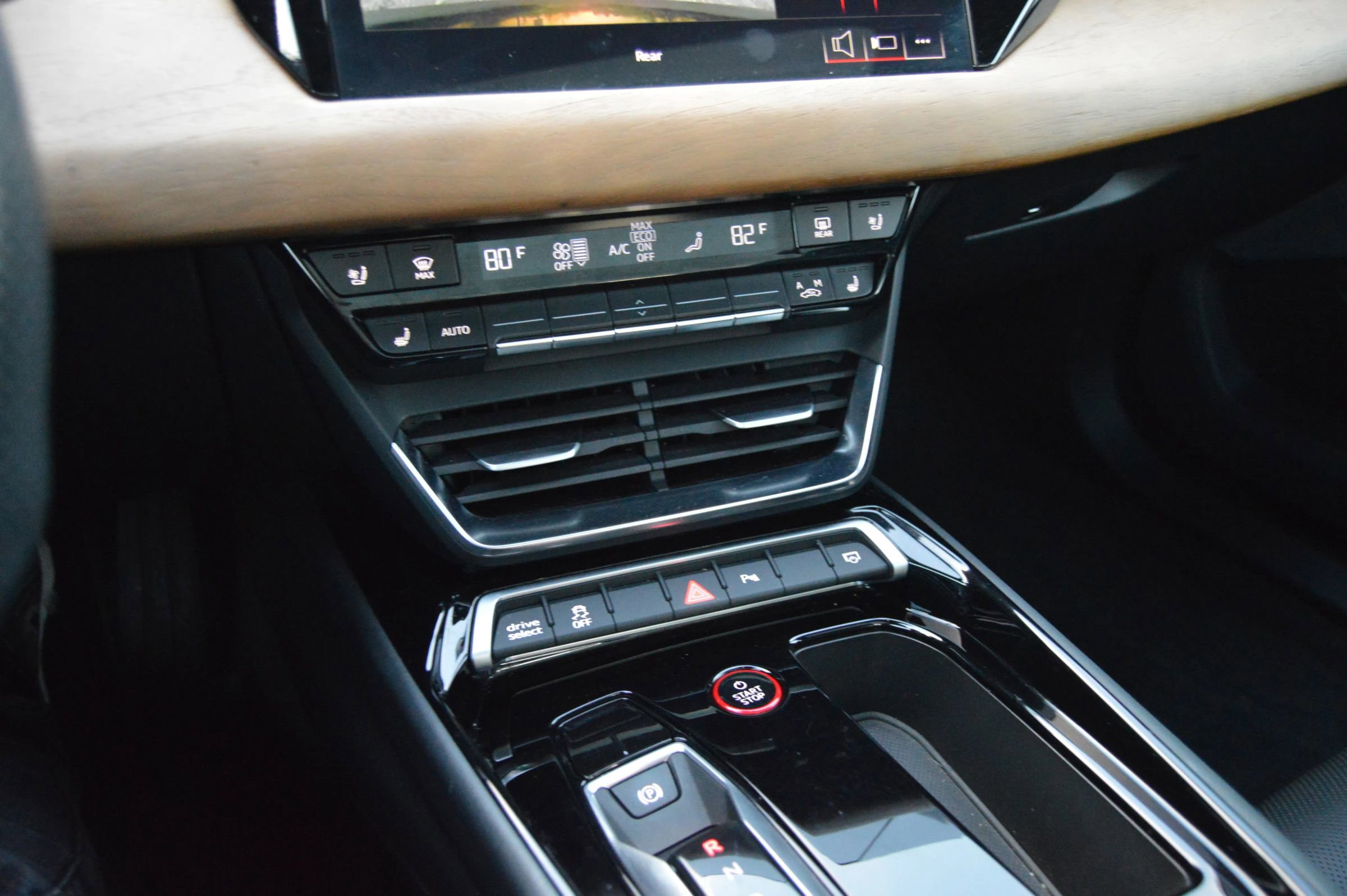 Used 2023 Audi e-tron GT Premium Plus image 20