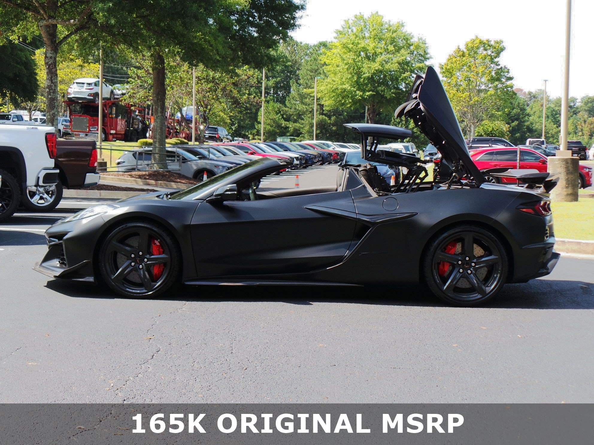 Used 2023 Chevrolet Corvette Z06 w/ Z07 Performance Package RWD image 5