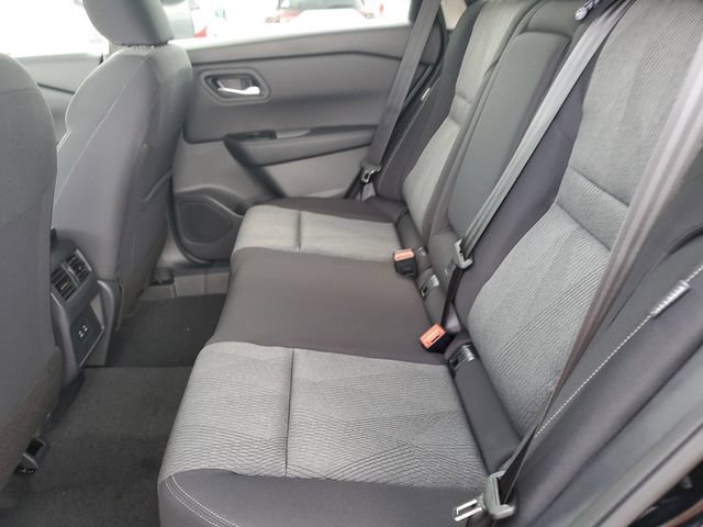 New 2026 Nissan Rogue SV w/ Cold Weather Package AWD/4WD image 17