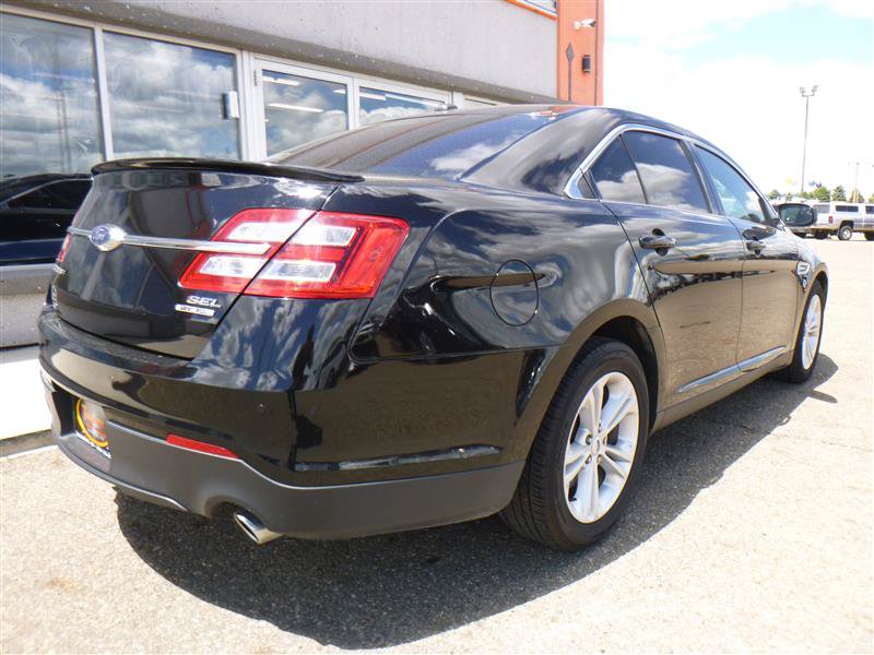 Used 2016 Ford Taurus SEL w/ Equipment Group 201A FWD image 3