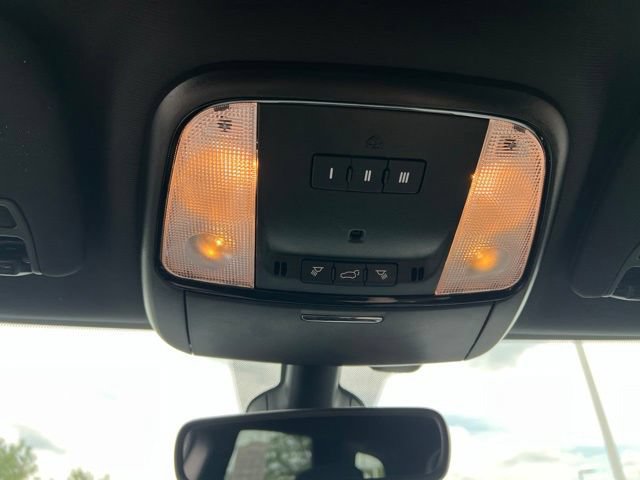 Used 2025 Dodge Durango GT AWD/4WD image 24