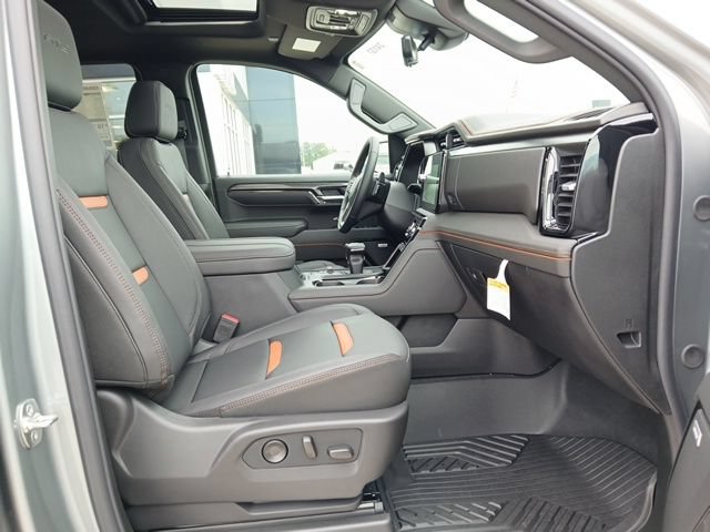 New 2026 GMC Sierra 1500 AT4 w/ AT4 Premium Package AWD/4WD image 43