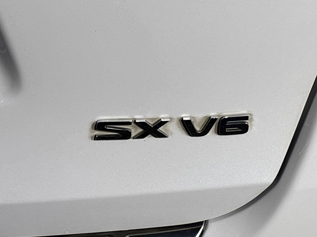 Used 2018 Kia Sorento SX image 25
