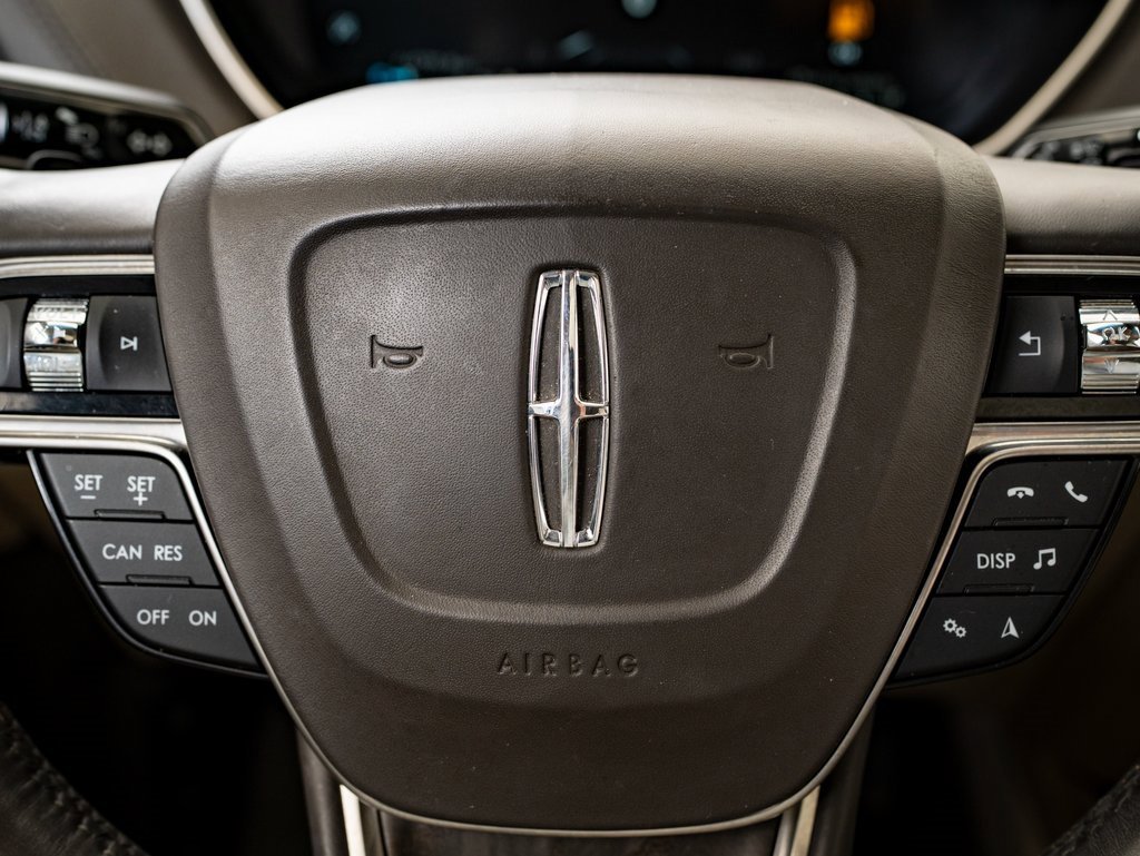 Used 2019 Lincoln Nautilus Select image 29