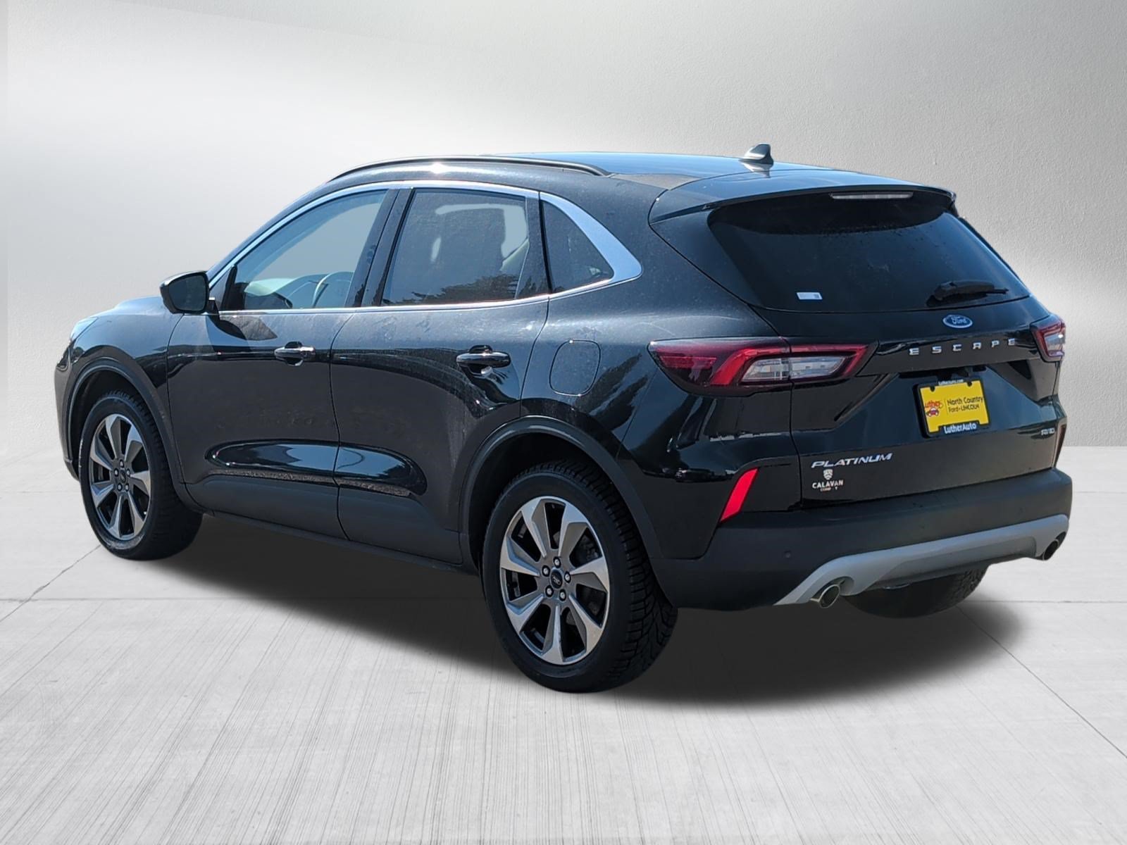 Used 2023 Ford Escape Platinum AWD/4WD image 6
