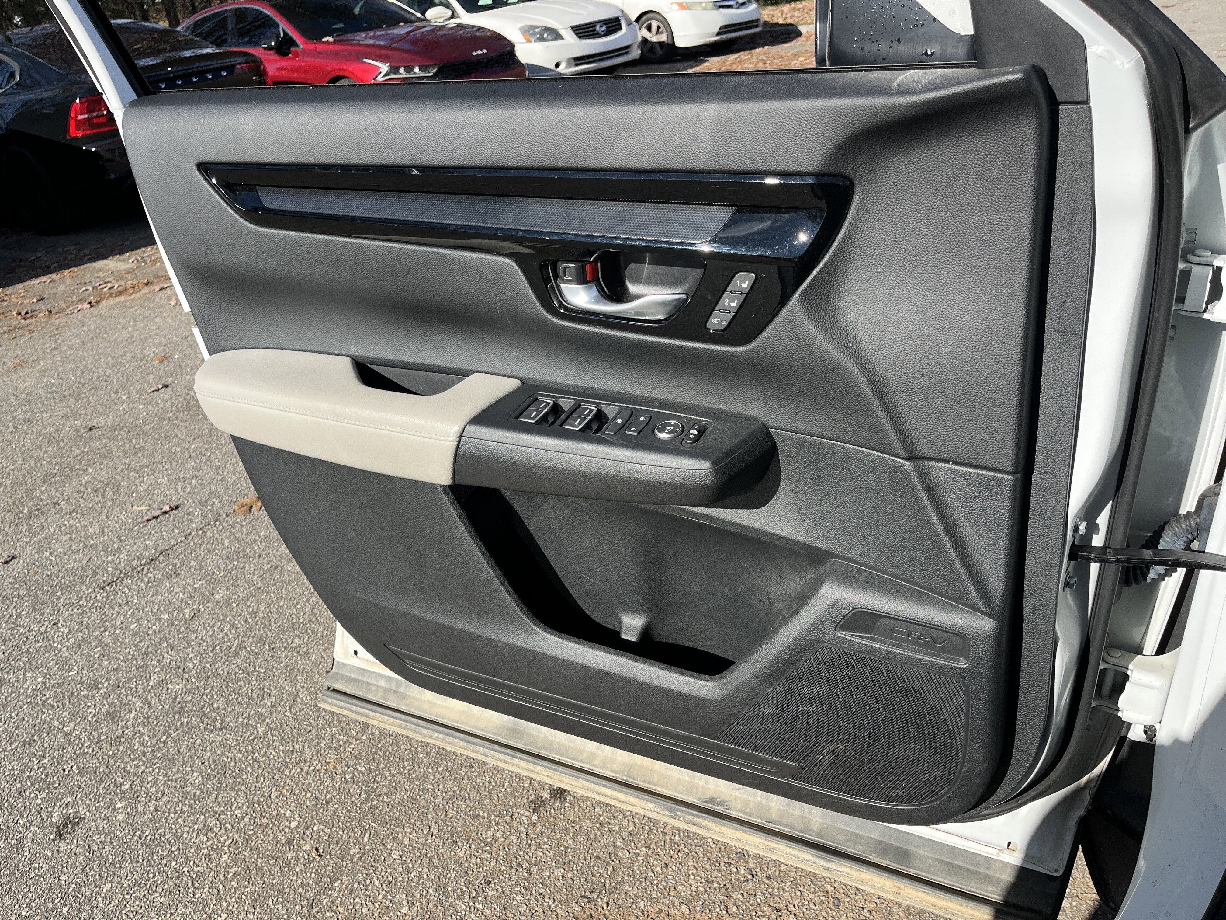 Used 2023 Honda CR-V EX-L image 16