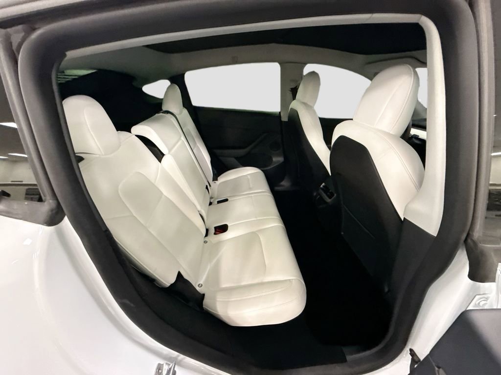 Used 2023 Tesla Model Y Performance image 21