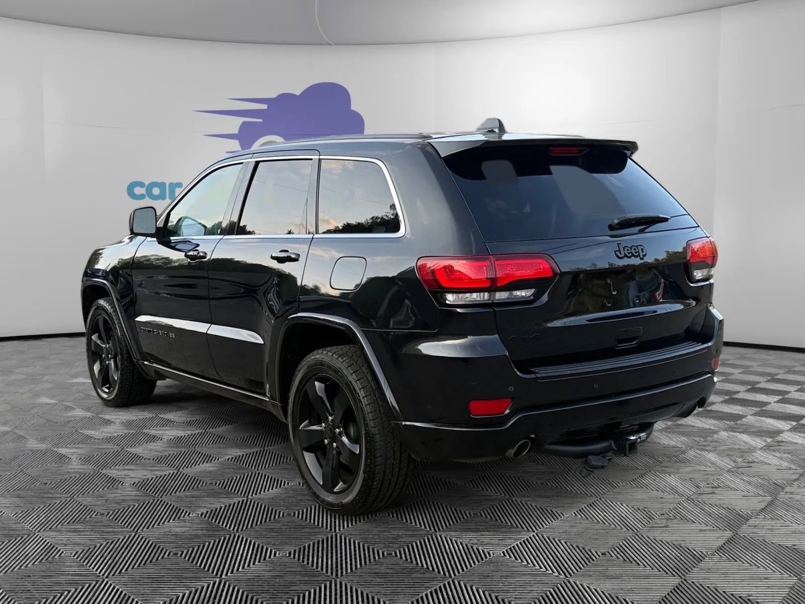 Used 2015 Jeep Grand Cherokee Altitude image 3