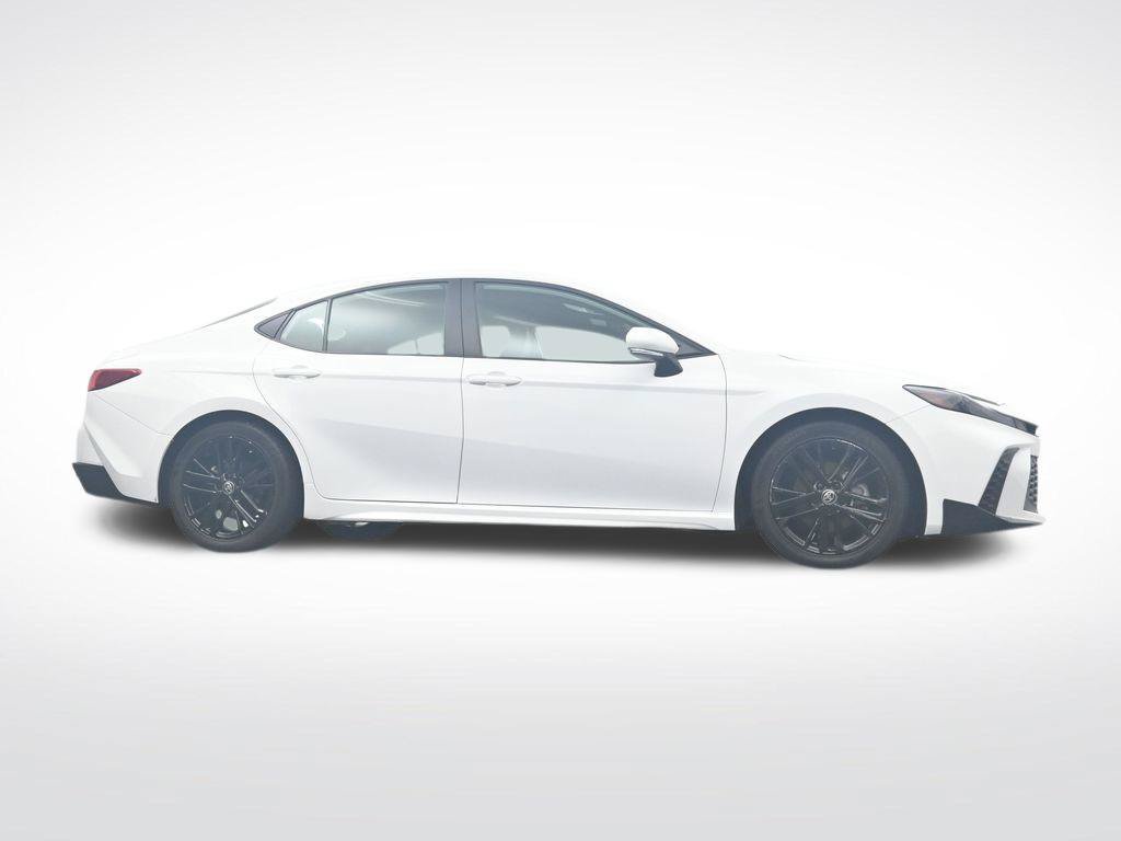 Used 2025 Toyota Camry SE FWD image 33