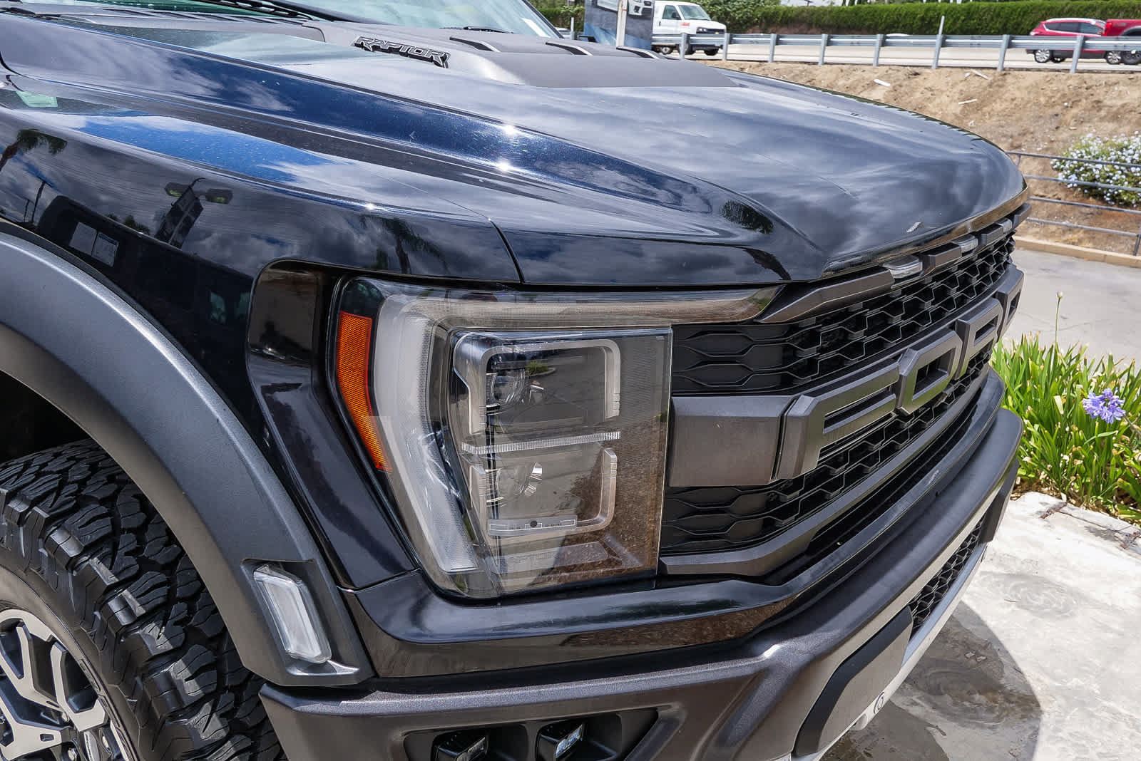 Used 2022 Ford F150 Raptor w/ Equipment Group 801A High AWD/4WD image 10