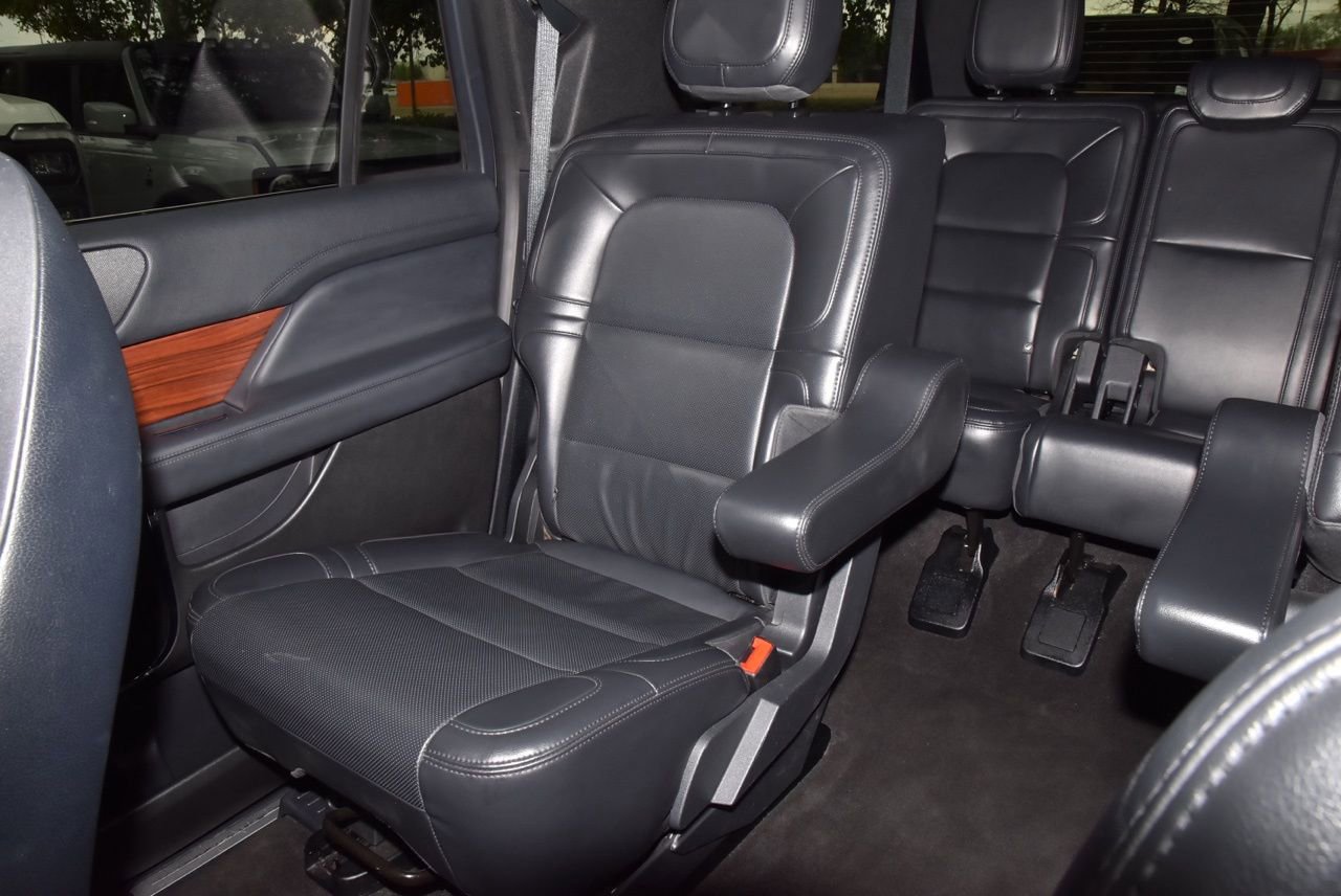Certified 2024 Lincoln Navigator L 4WD image 20