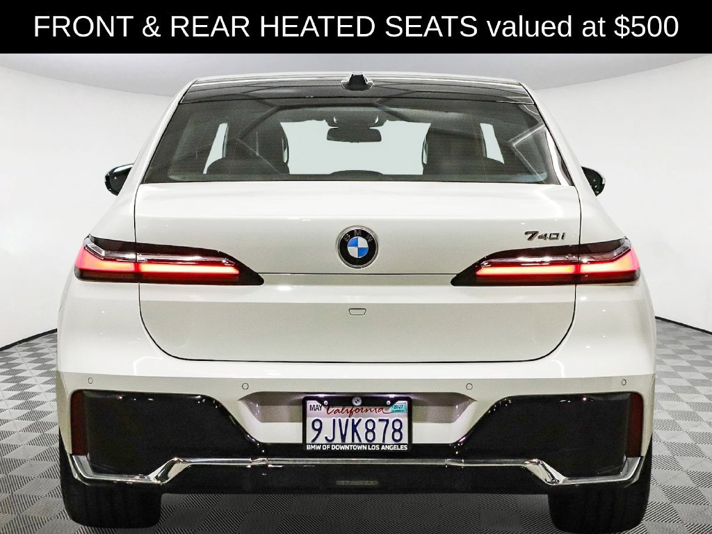 Used 2023 BMW 740i w/ Parking Assistance Package RWD image 5