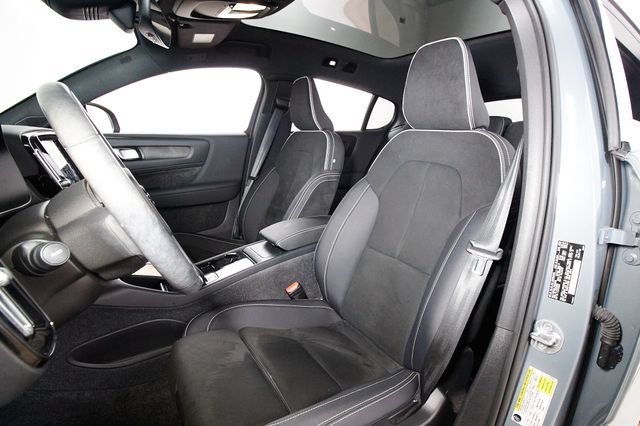 Used 2023 Volvo C40 P8 Recharge Plus AWD/4WD image 17