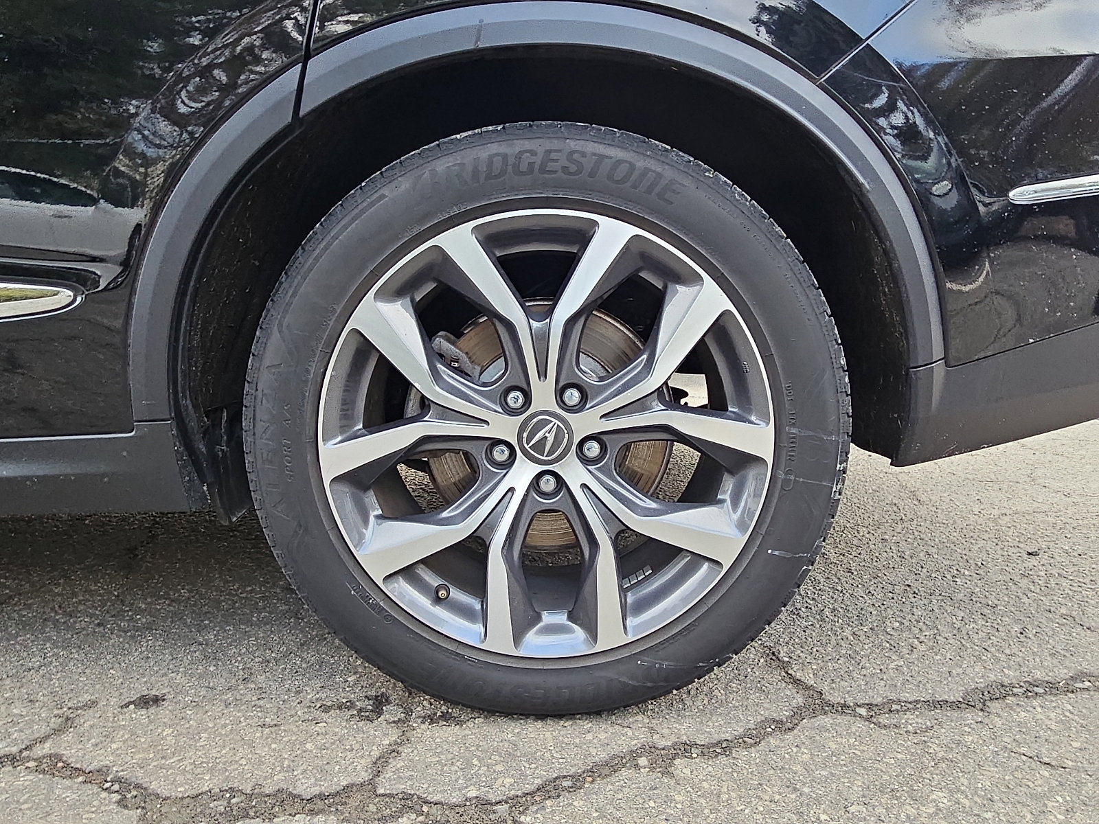 Used 2023 Acura MDX SH-AWD w/ Technology Package image 9