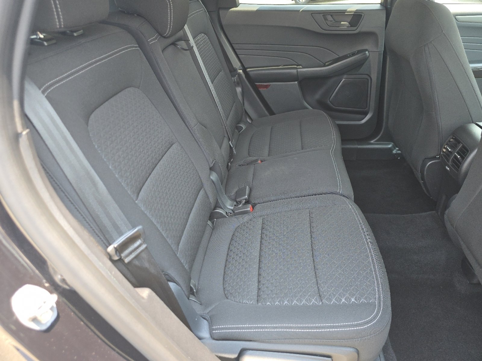 Used 2024 Ford Escape Active w/ Cold Weather Package FWD image 18