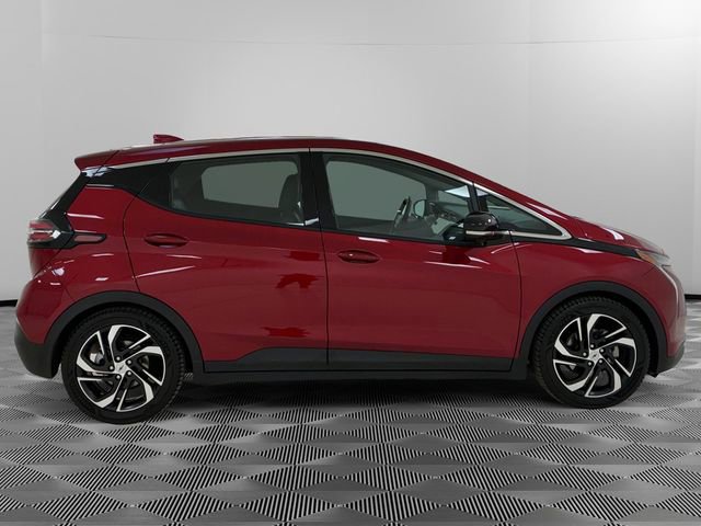 Certified 2022 Chevrolet Bolt LT w/ Infotainment Package image 2