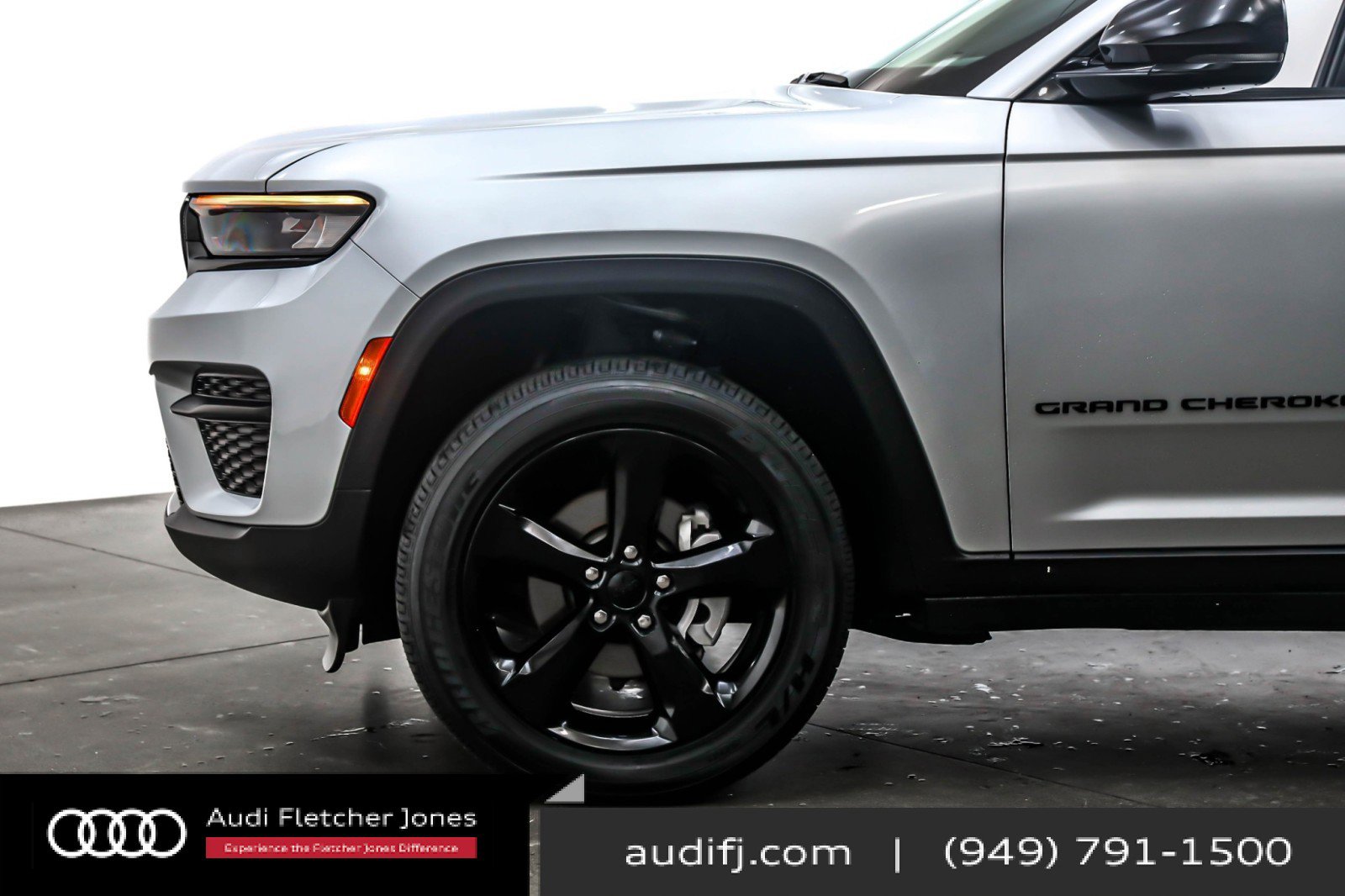 Used 2022 Jeep Grand Cherokee Altitude image 10