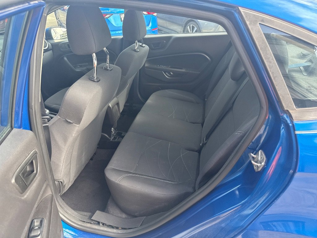 Used 2018 Ford Fiesta SE image 12
