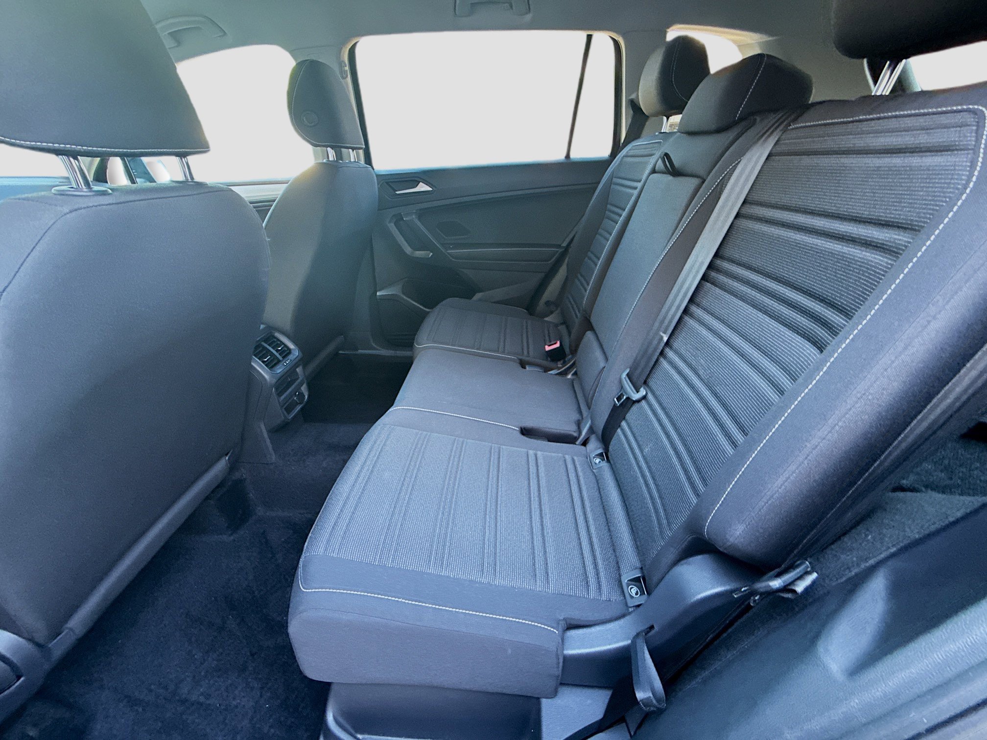 Used 2022 Volkswagen Tiguan S image 23