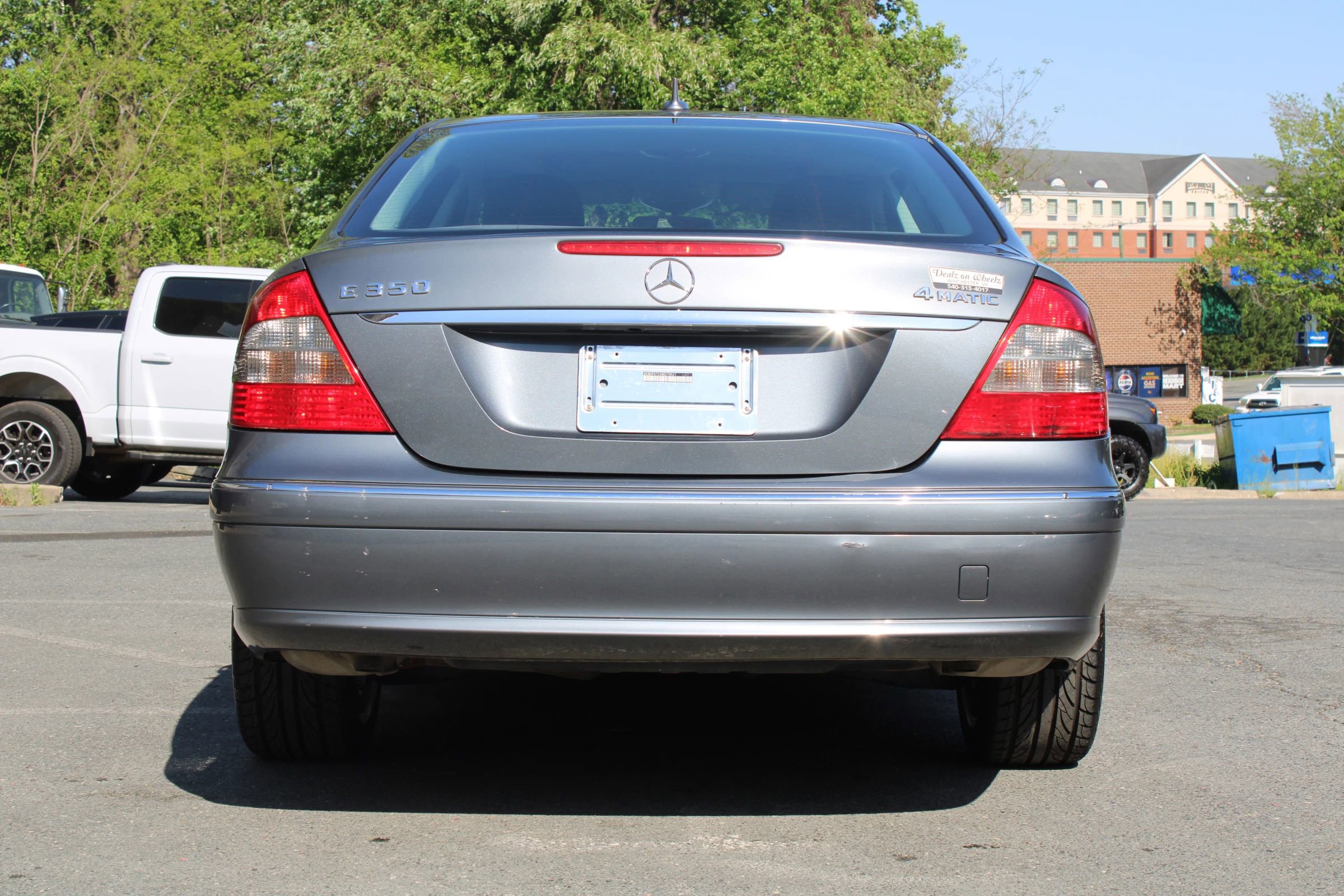 Used 2008 Mercedes-Benz E 350 4MATIC Sedan image 5